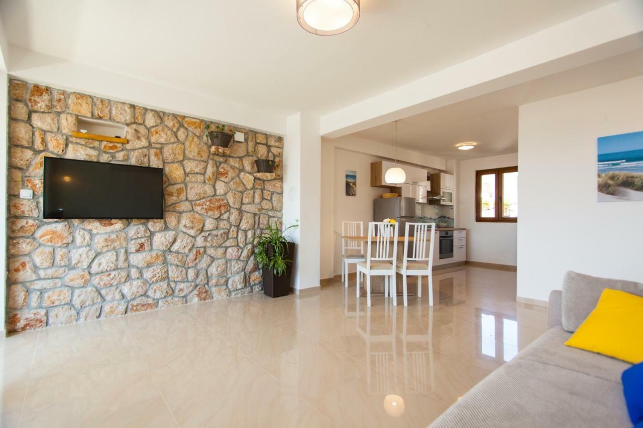 נובי ווינודולסקי Deluxe Villa Nina מראה חיצוני תמונה