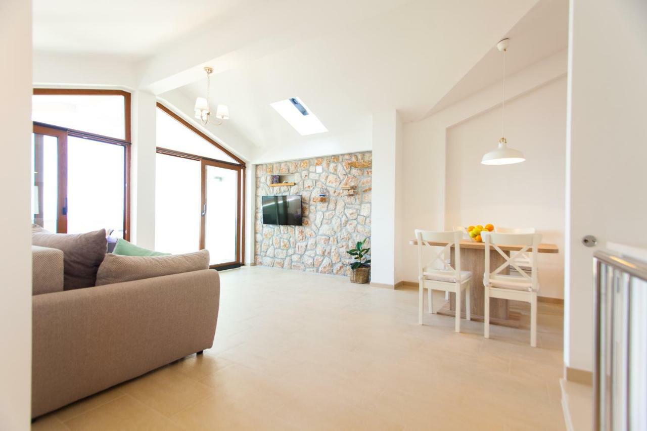 נובי ווינודולסקי Deluxe Villa Nina מראה חיצוני תמונה