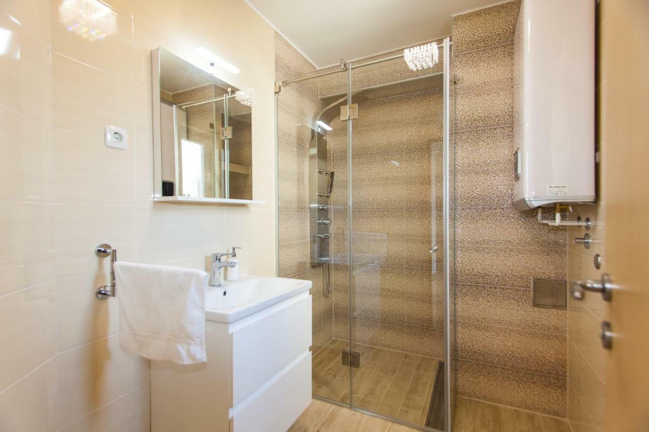 נובי ווינודולסקי Deluxe Villa Nina מראה חיצוני תמונה